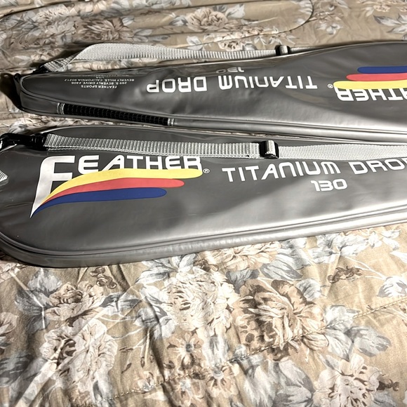 (2)  FEATHER TITANIUM 130 - Picture 1 of 12